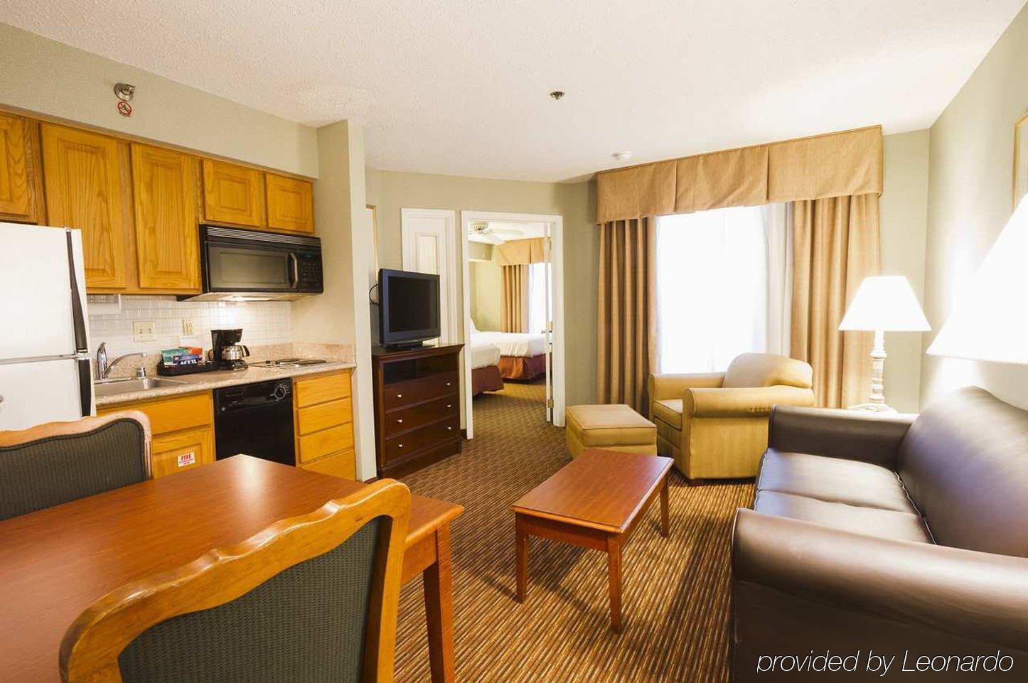 Sonesta Es Suites Cincinnati - Sharonville East Exterior photo