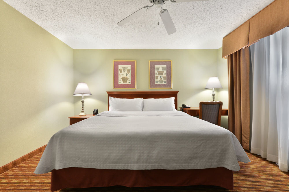 Sonesta Es Suites Cincinnati - Sharonville East Exterior photo