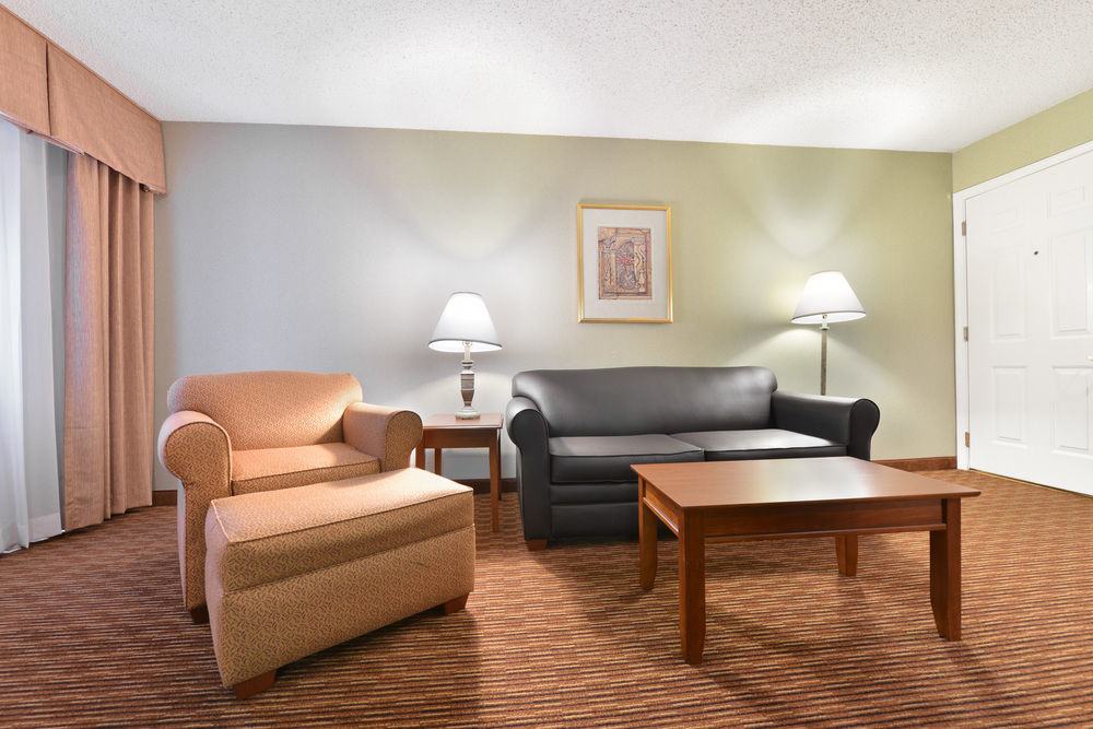 Sonesta Es Suites Cincinnati - Sharonville East Exterior photo